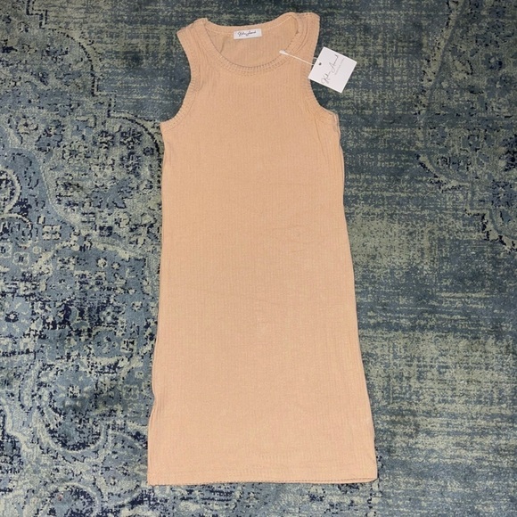 Other - Girl’s Sand-Colored Dress 4/5